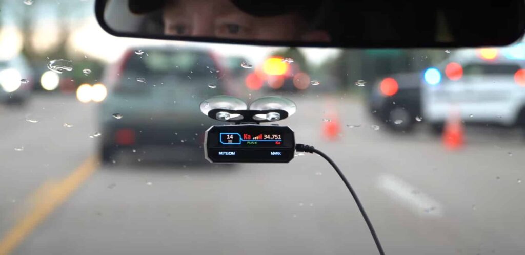 Affordable Radar Detector Offers Long Range Detection, Auto Sensitivity Mode & Speed Camera Alerts Affordable Radar Detector Offers Long Range Detection, Auto Sensitivity Mode & Speed Camera Alerts